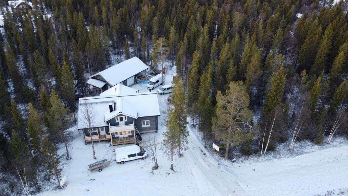 B&B Adventures Äkäslompolo Exteriör bild